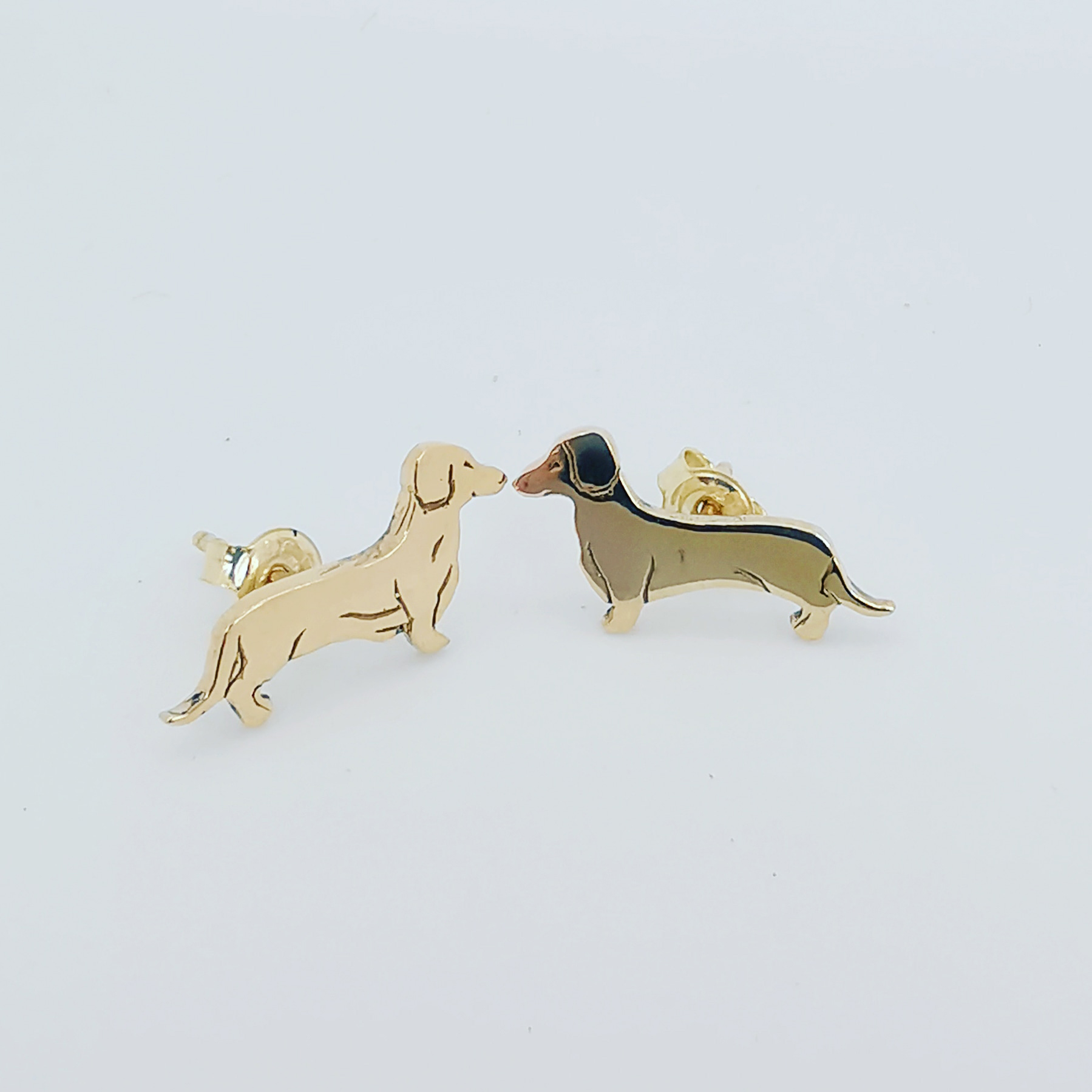 gold-dachshund-studs